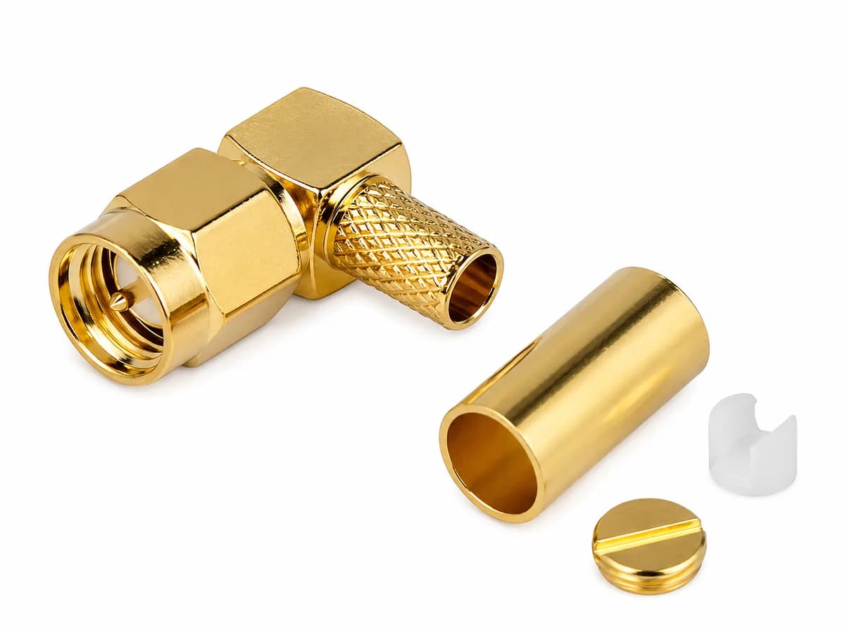 Кутовий роз'єм SMA Male для кабелю RG-58